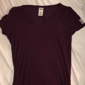 Maroon short sleeve fits like a large